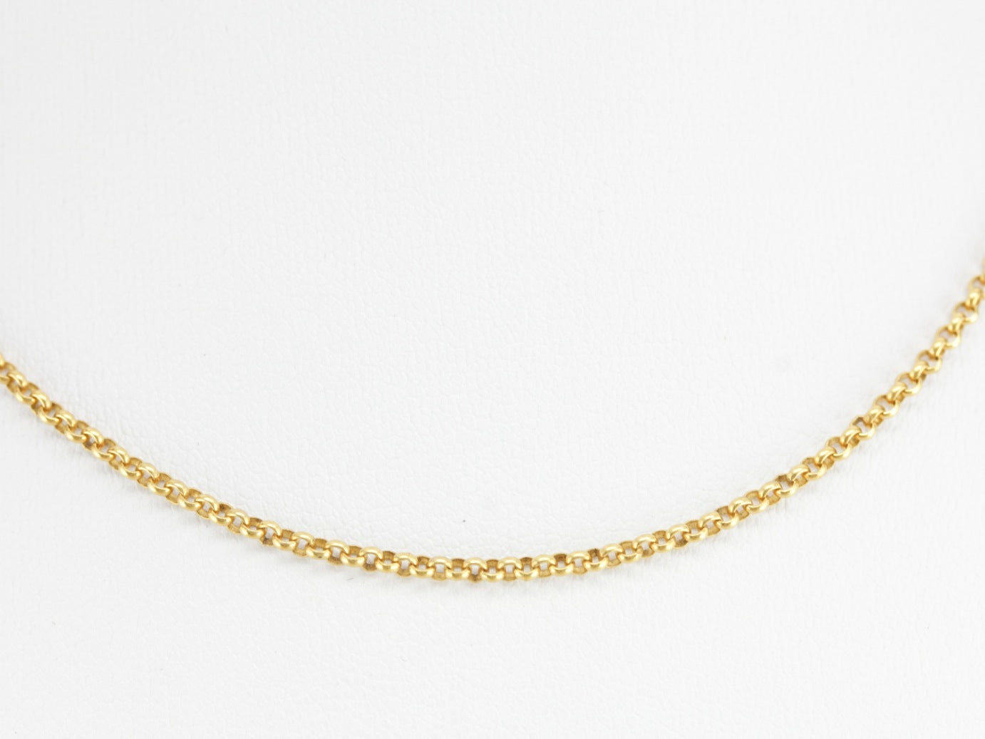 Yellow Gold Rolo Chain