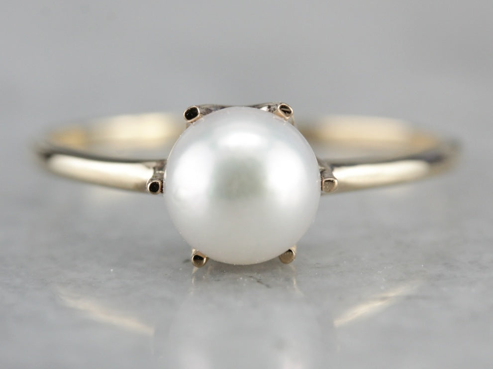 Pearl Solitaire Ring in Yellow Gold