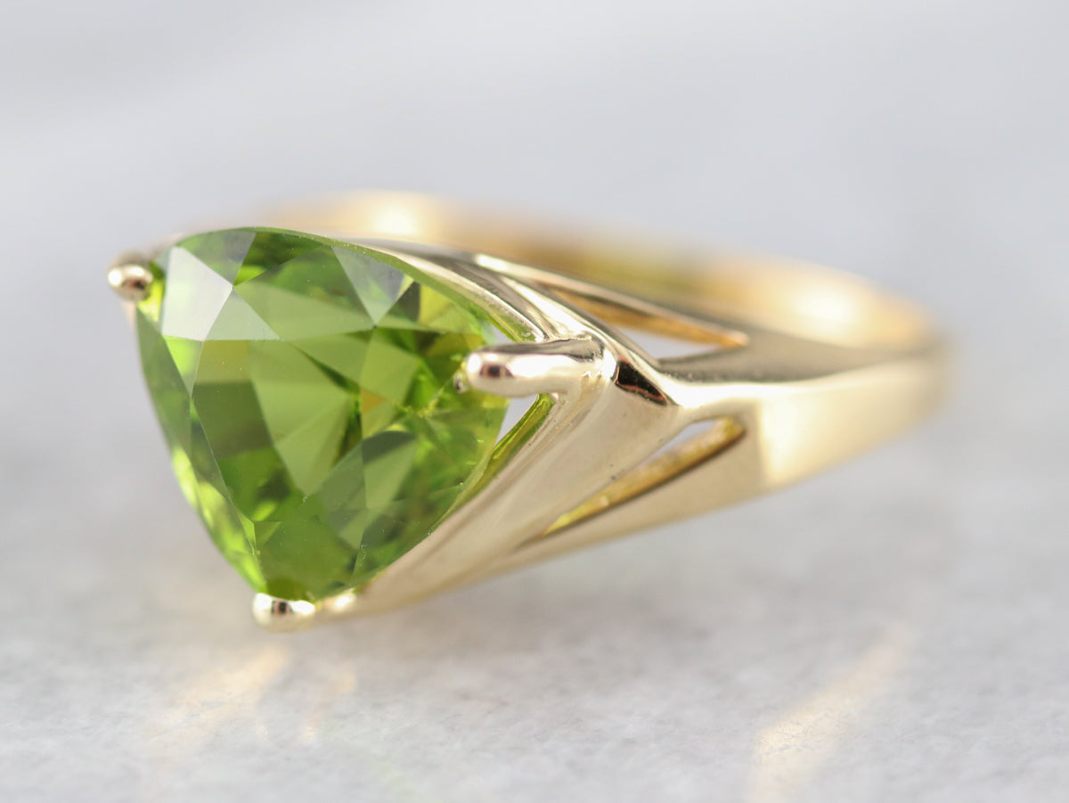 Stunning Trilliant Cut Peridot, Bright Green 2024 Peridot jewelry for women pretty