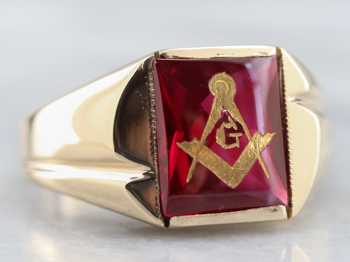 Men&#39;s Ruby Red Glass Masonic Ring
