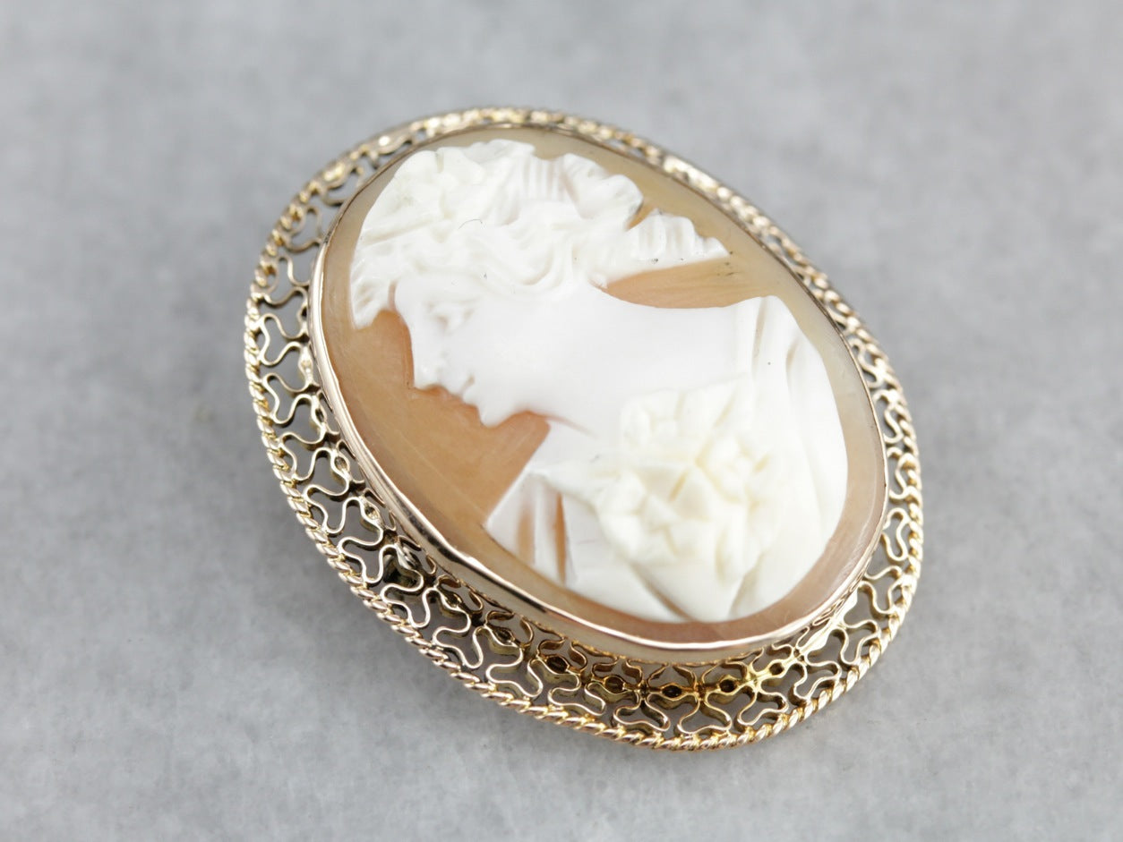 Vintage Cameo Gold Filigree Brooch