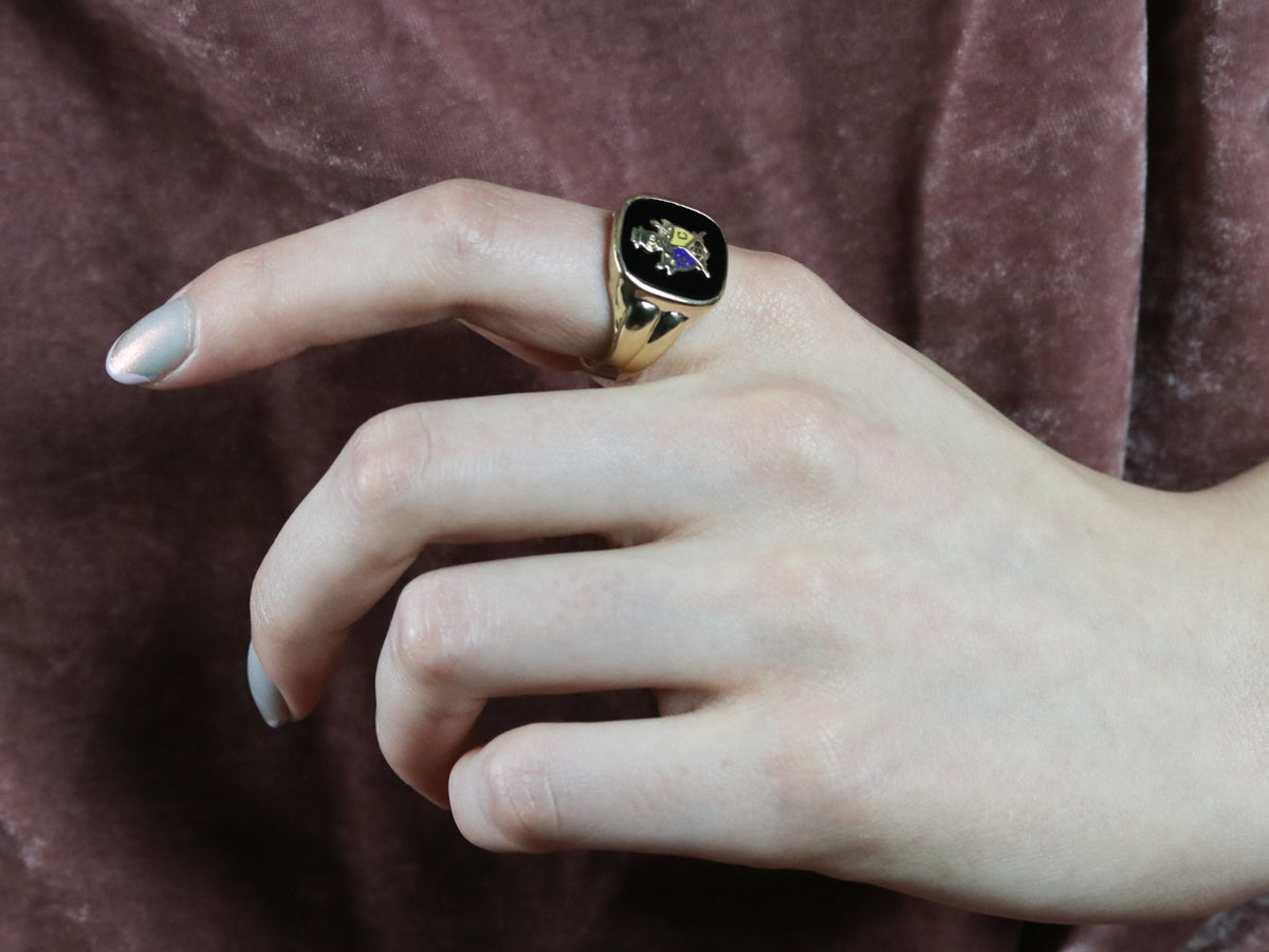 Men's Knight of Pythias Onyx Ring