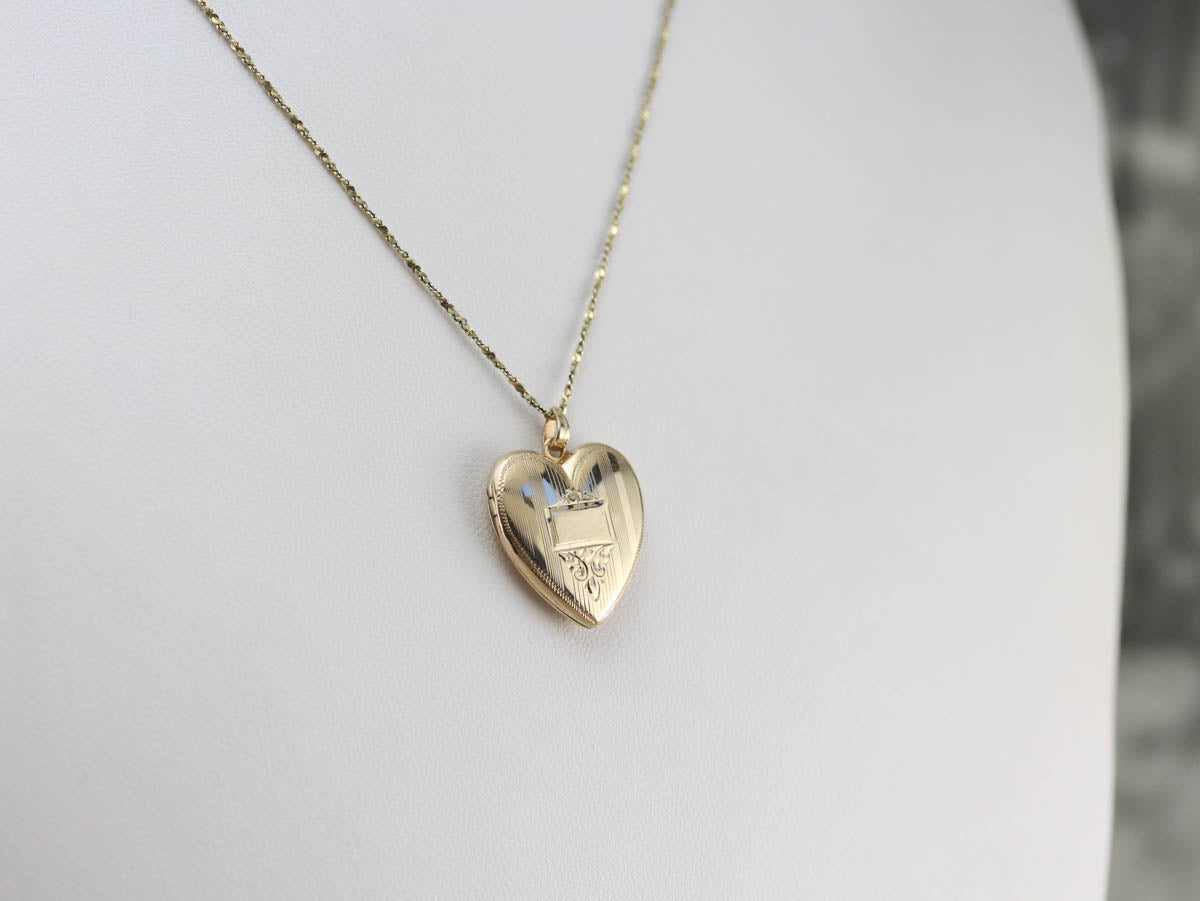 Retro Era Heart Shaped Locket