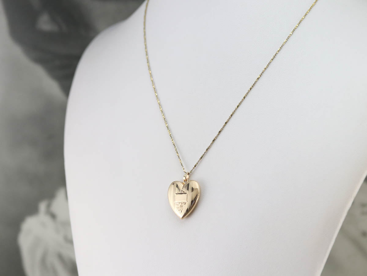 Retro Era Heart Shaped Locket