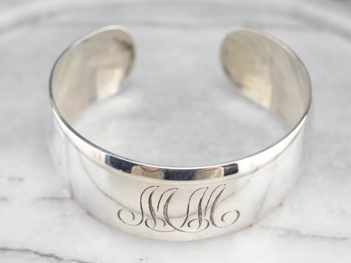 Brazalete de plata de ley con monograma "MM"