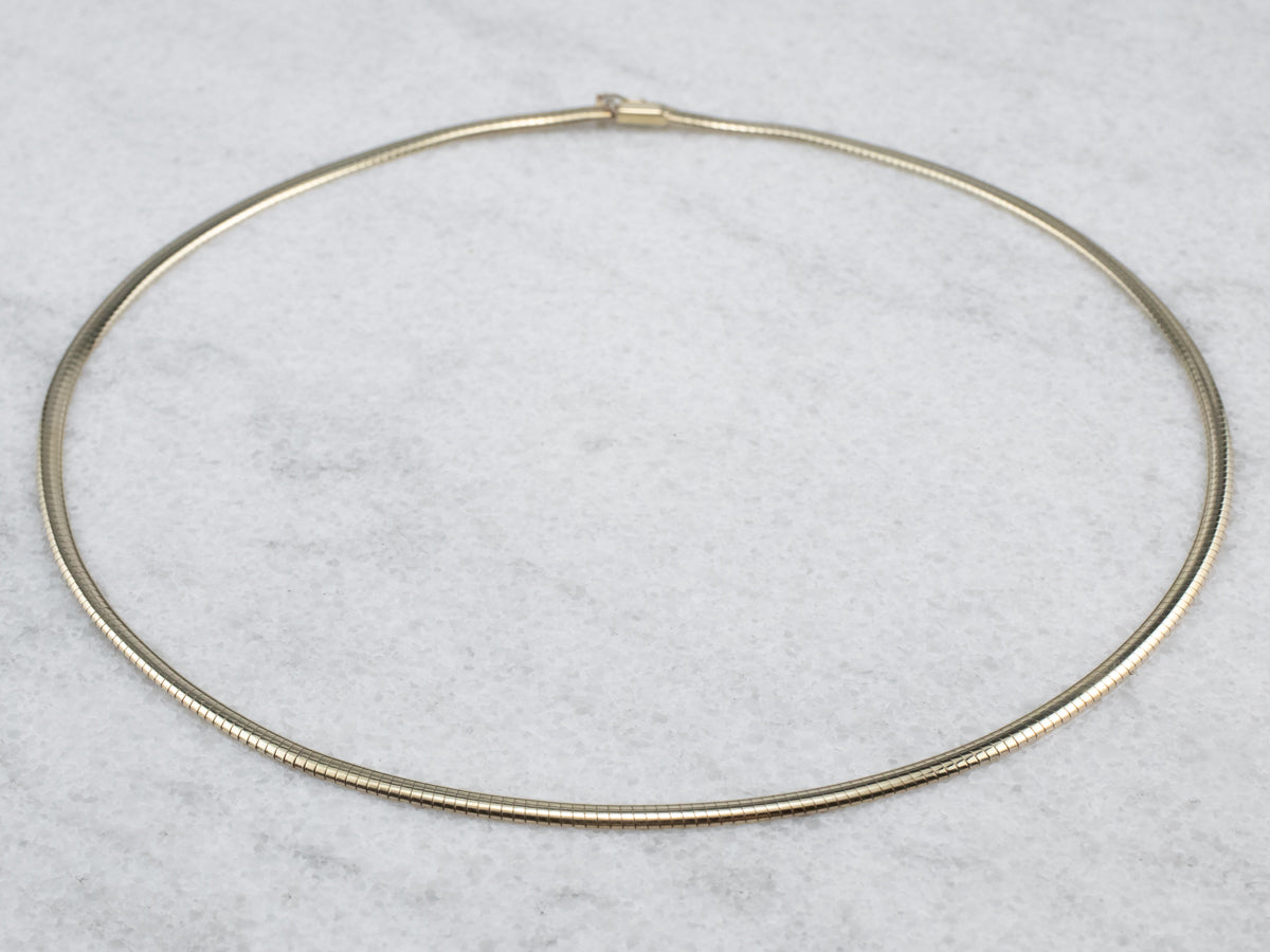 Collar Cadena Plana Omega Oro