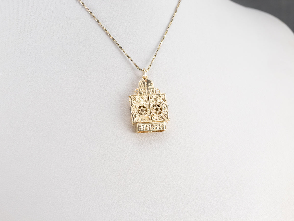 14K Gold Aron Kodesh Pendant