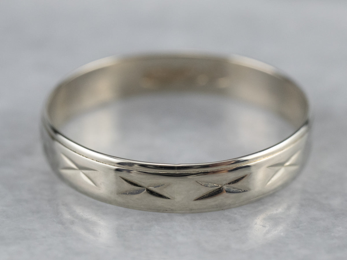 Patterned 18K White Gold Wedding Band