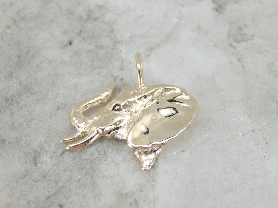 Highly Detail Yellow Gold Elephant Pendant