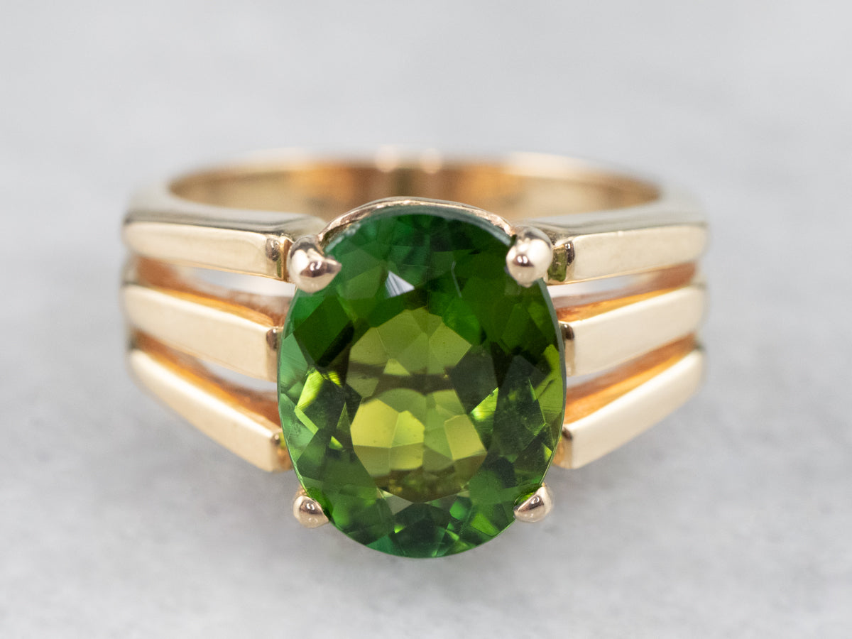 Vintage Green Tourmaline and Gold Ring