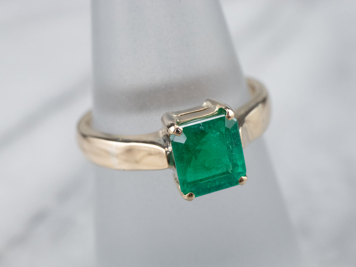 18K Gold Emerald Solitaire Engagement Ring