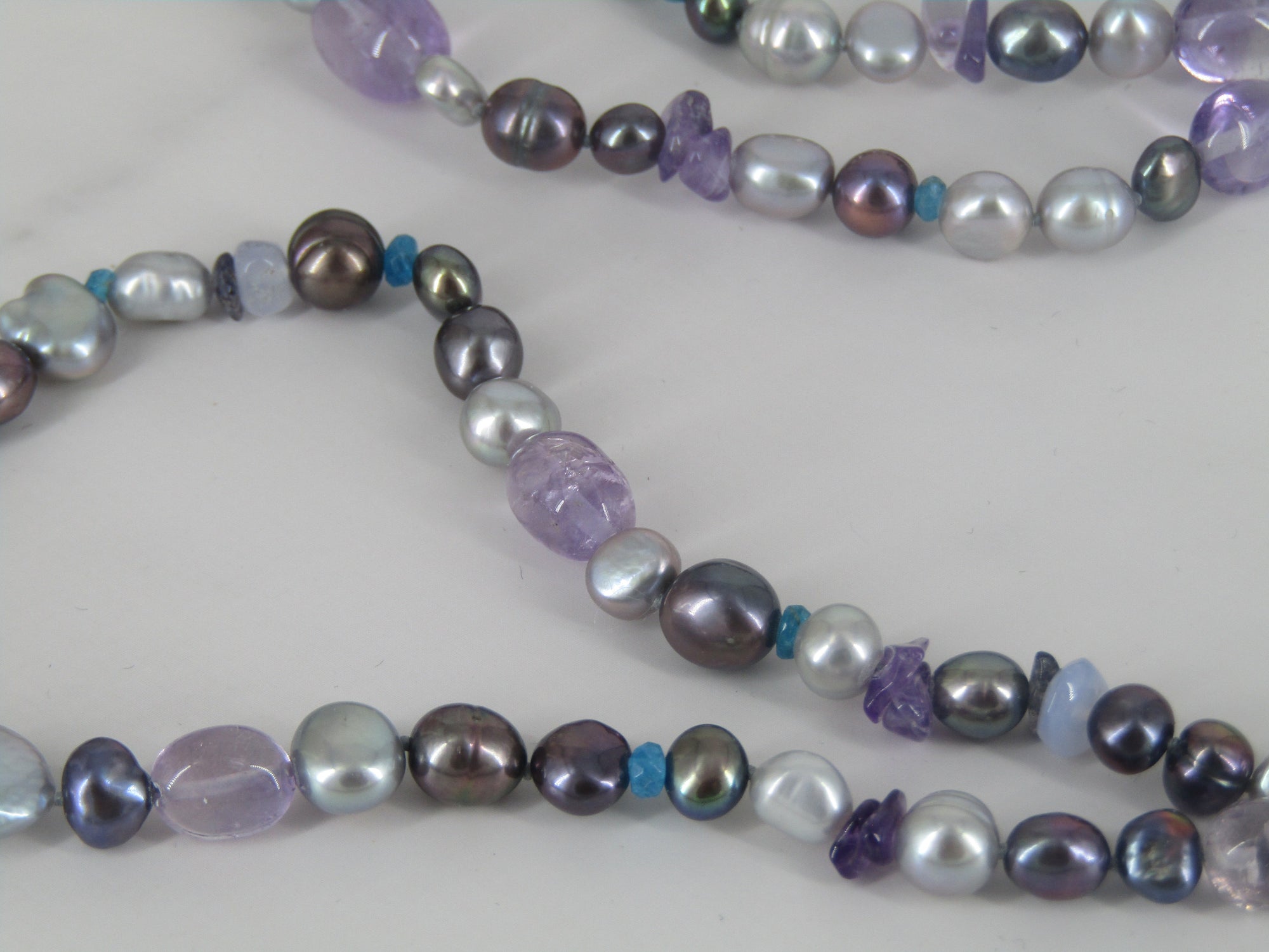 Necklace With Grey Pearls And Amethyst Beads