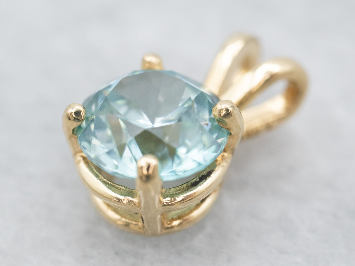 Simple Blue Zircon Solitaire Pendant