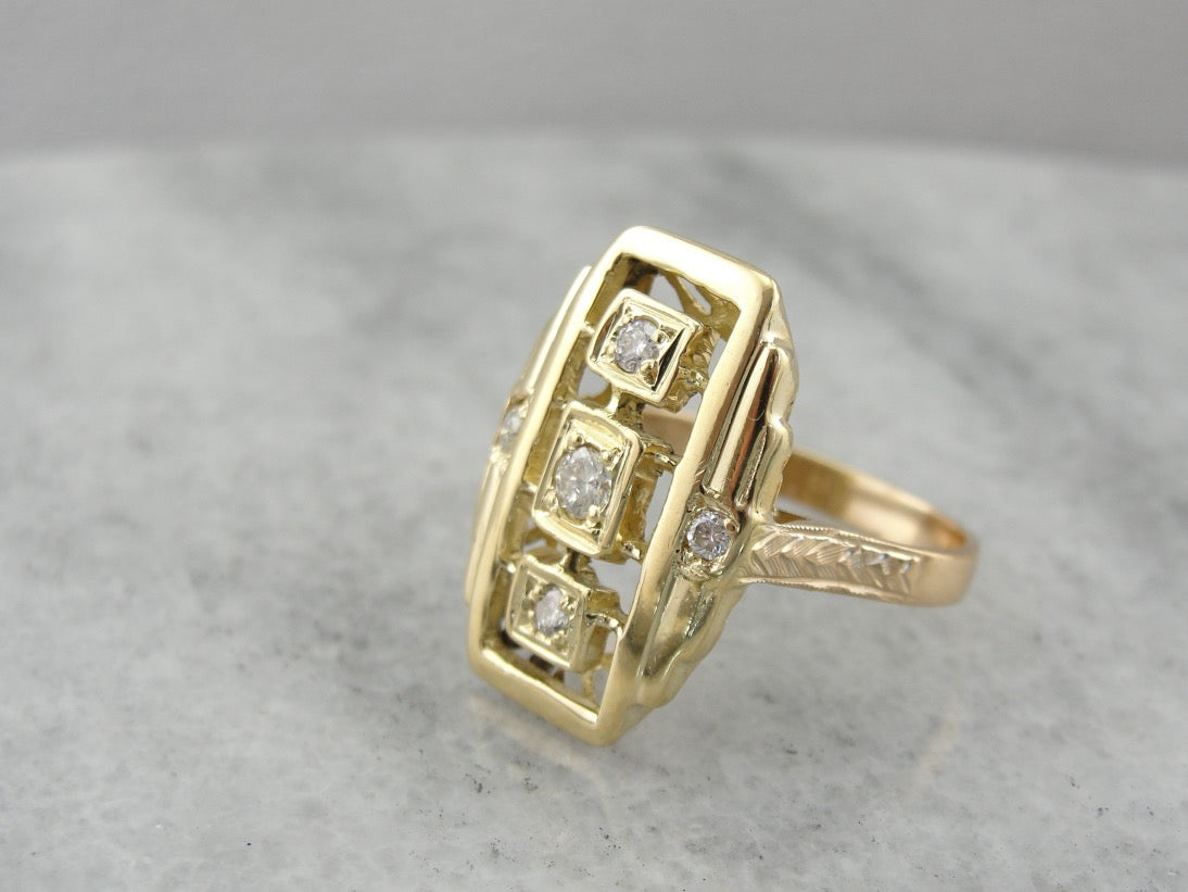 Fantástico anillo de cóctel vintage con múltiples diamantes, rico oro de alto karate