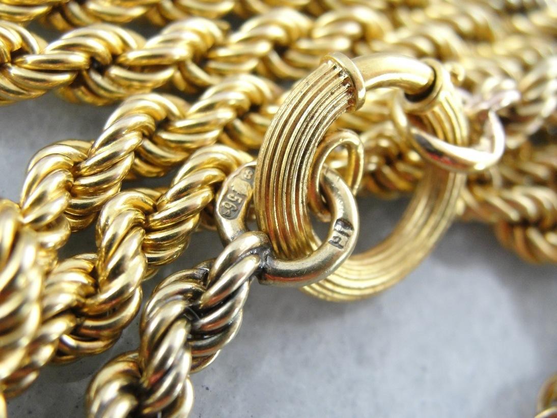 Long Antique 15 Carat Twist Chain, Likely English