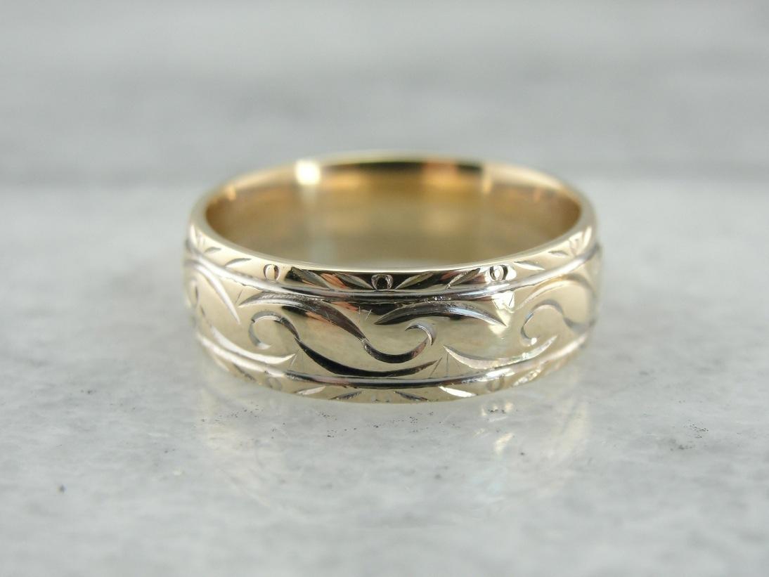 Beautifully Etched Vintage Wedding Band