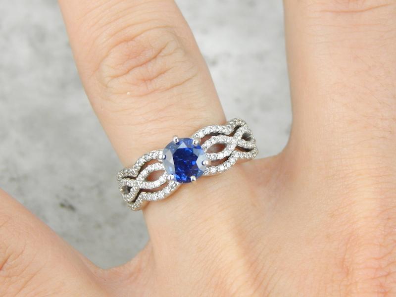 Fine Ceylon Sapphire and Diamond Ladies Ring