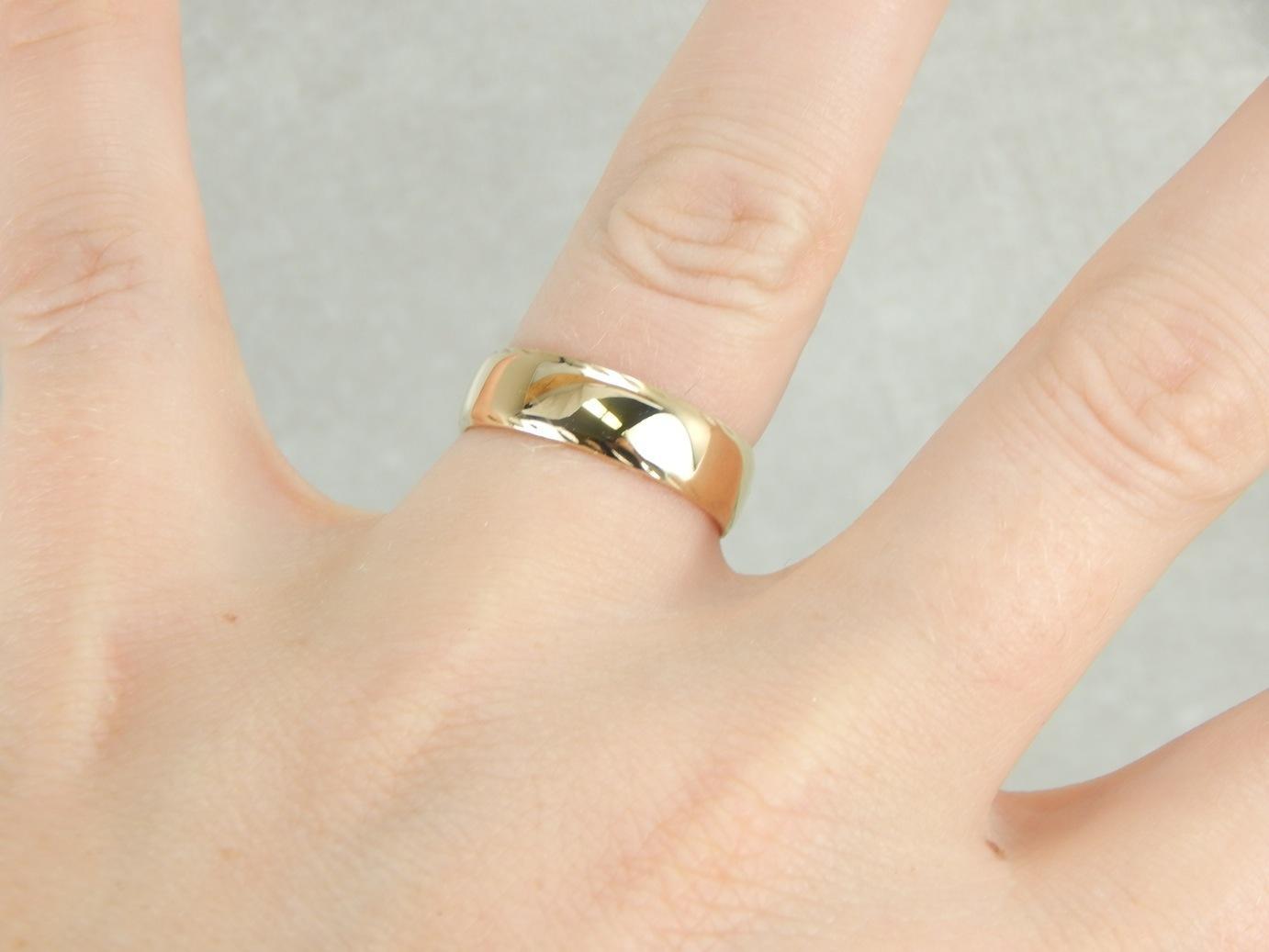 Etched and Polished Fancy Edge Gold Wedding Band