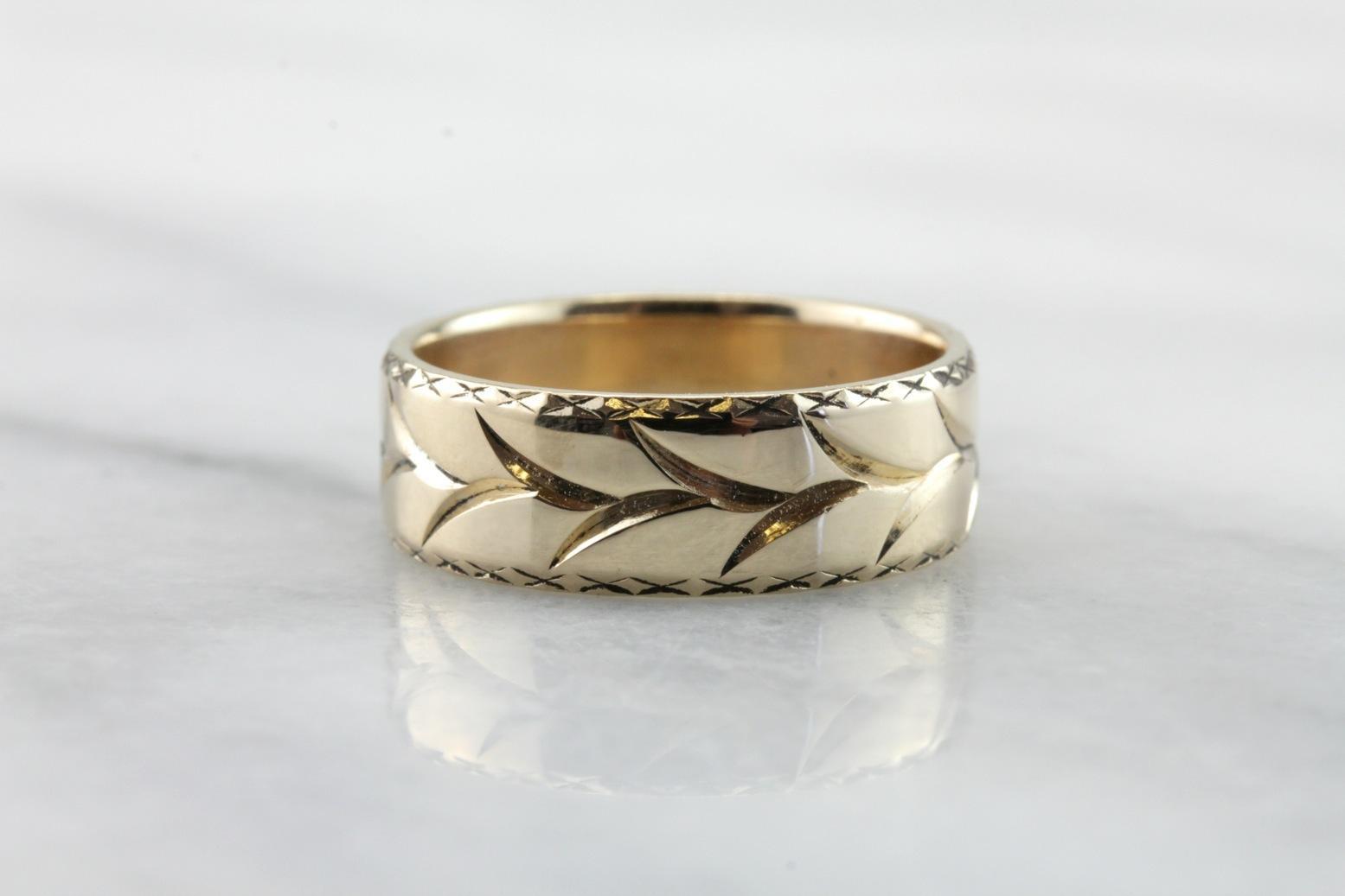 Organic Pattern Wedding Band