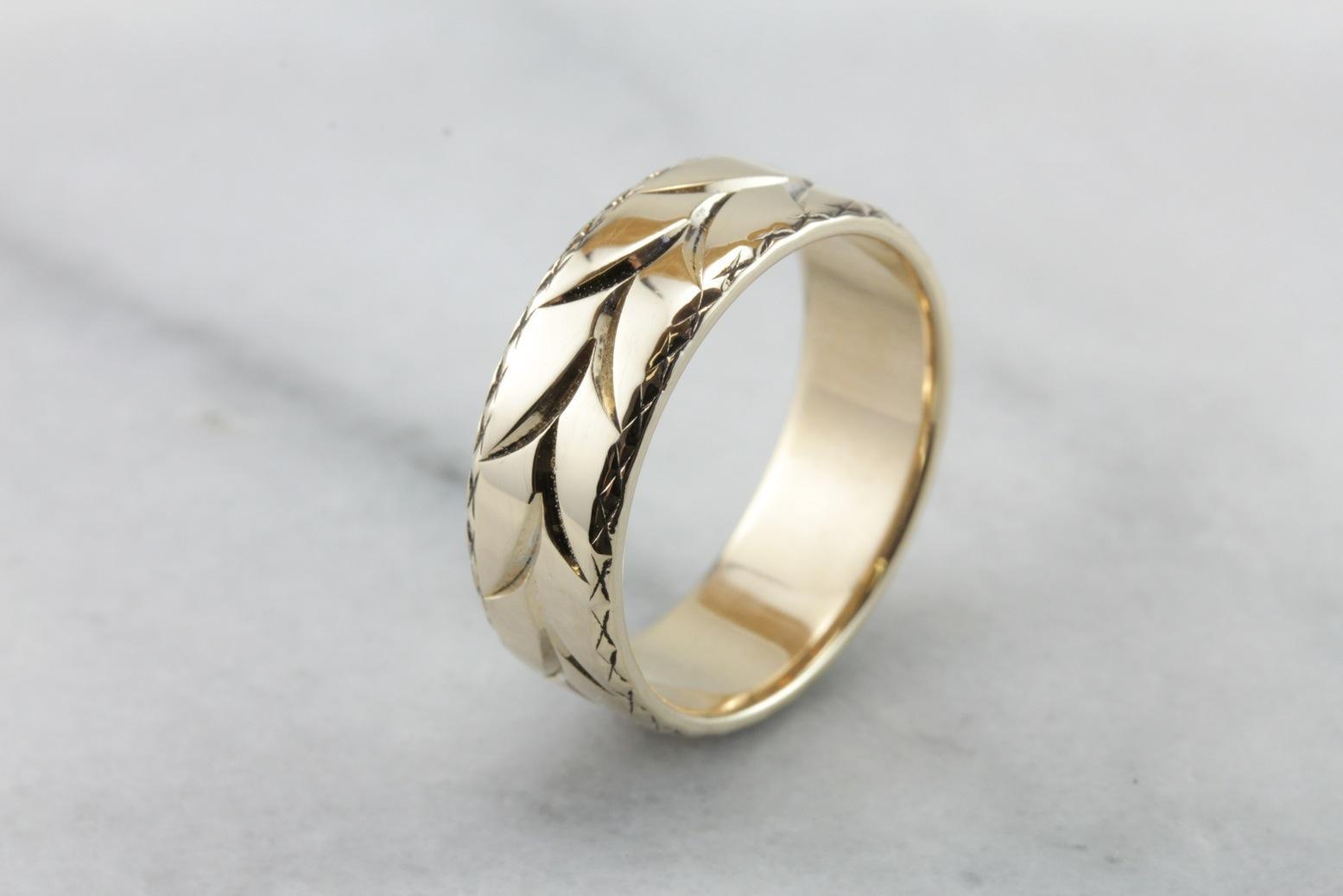 Organic Pattern Wedding Band