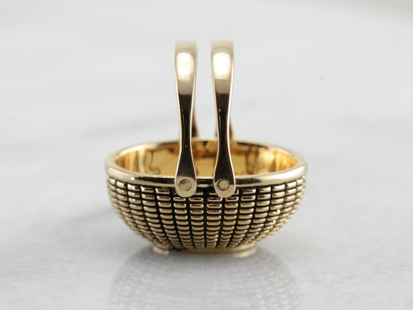 Beautiful Glenaan 14K Gold Nantucket Basket