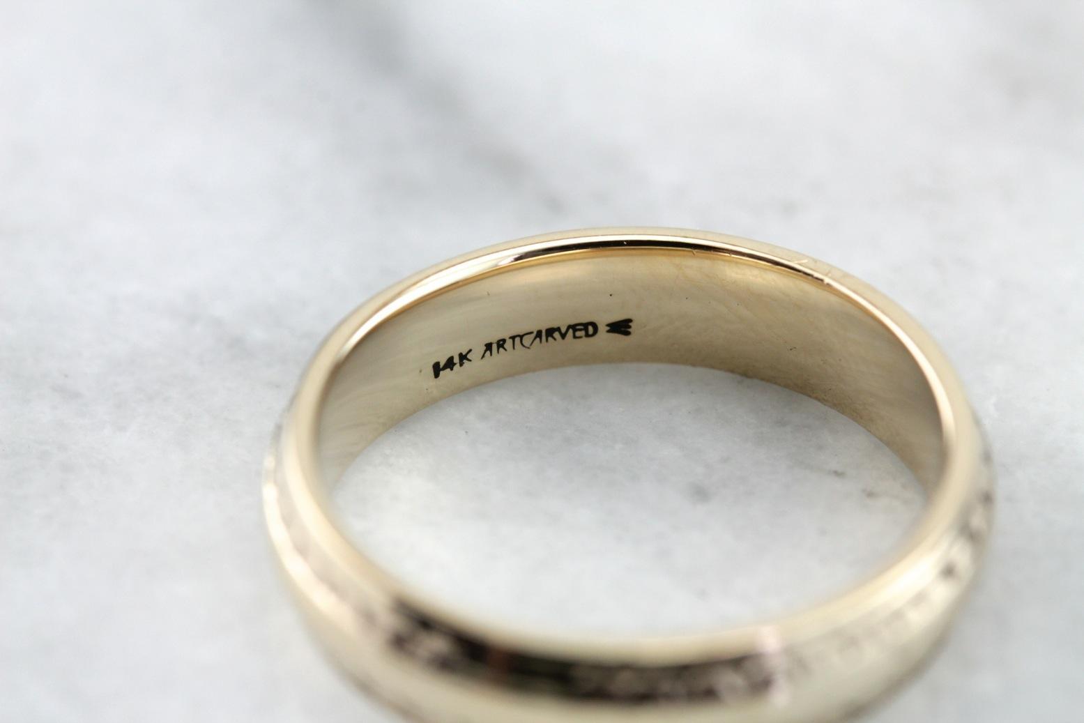 Vintage Yellow Gold Patterned Wedding Band