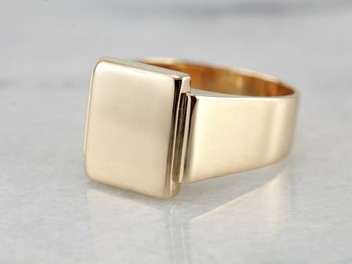 Hefty Men&#39;s Signet Ring Crafted of Fine Gold