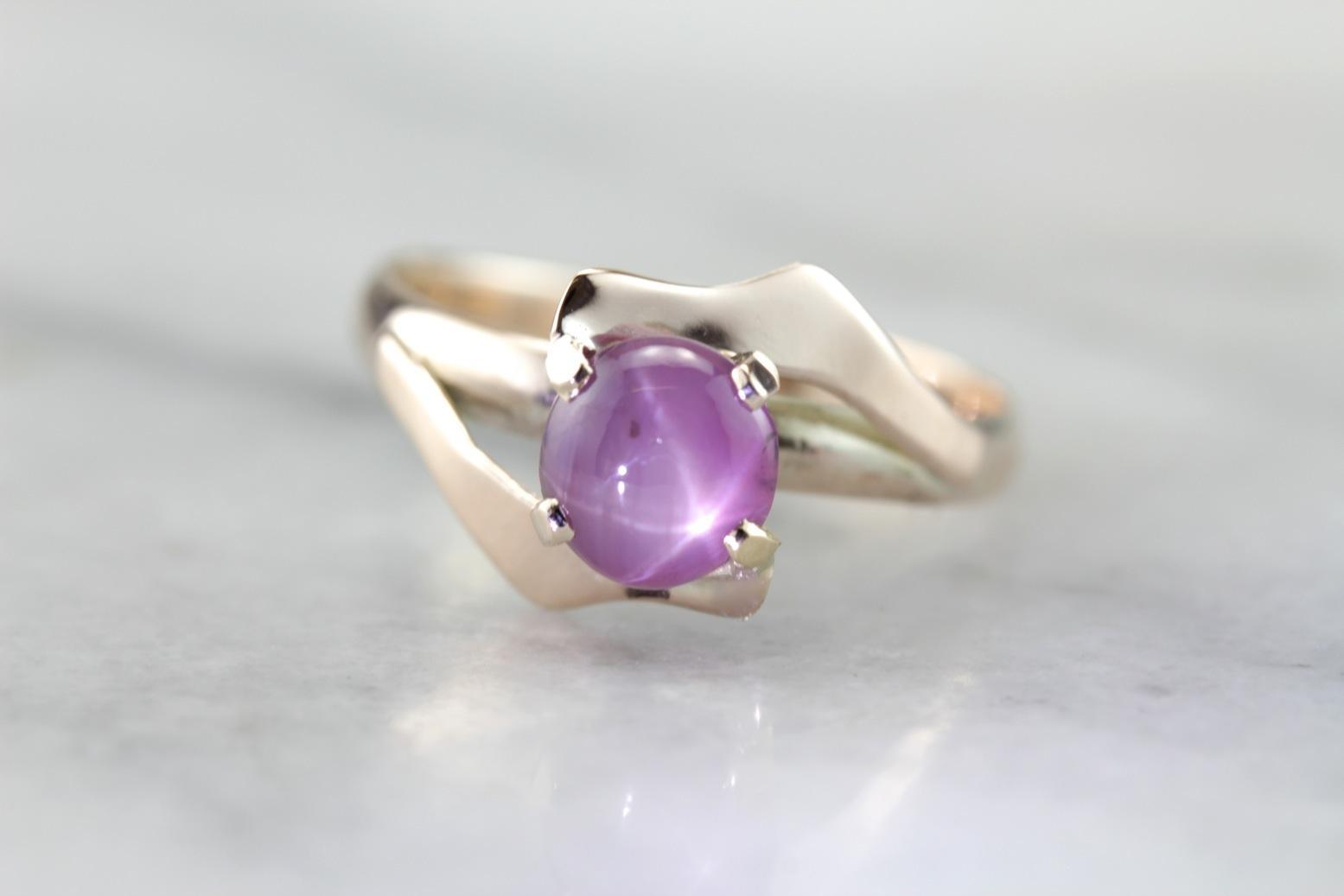 Orchid Bypass: Vintage Star Sapphire and Mod Era Gold Ladies Cocktail Ring