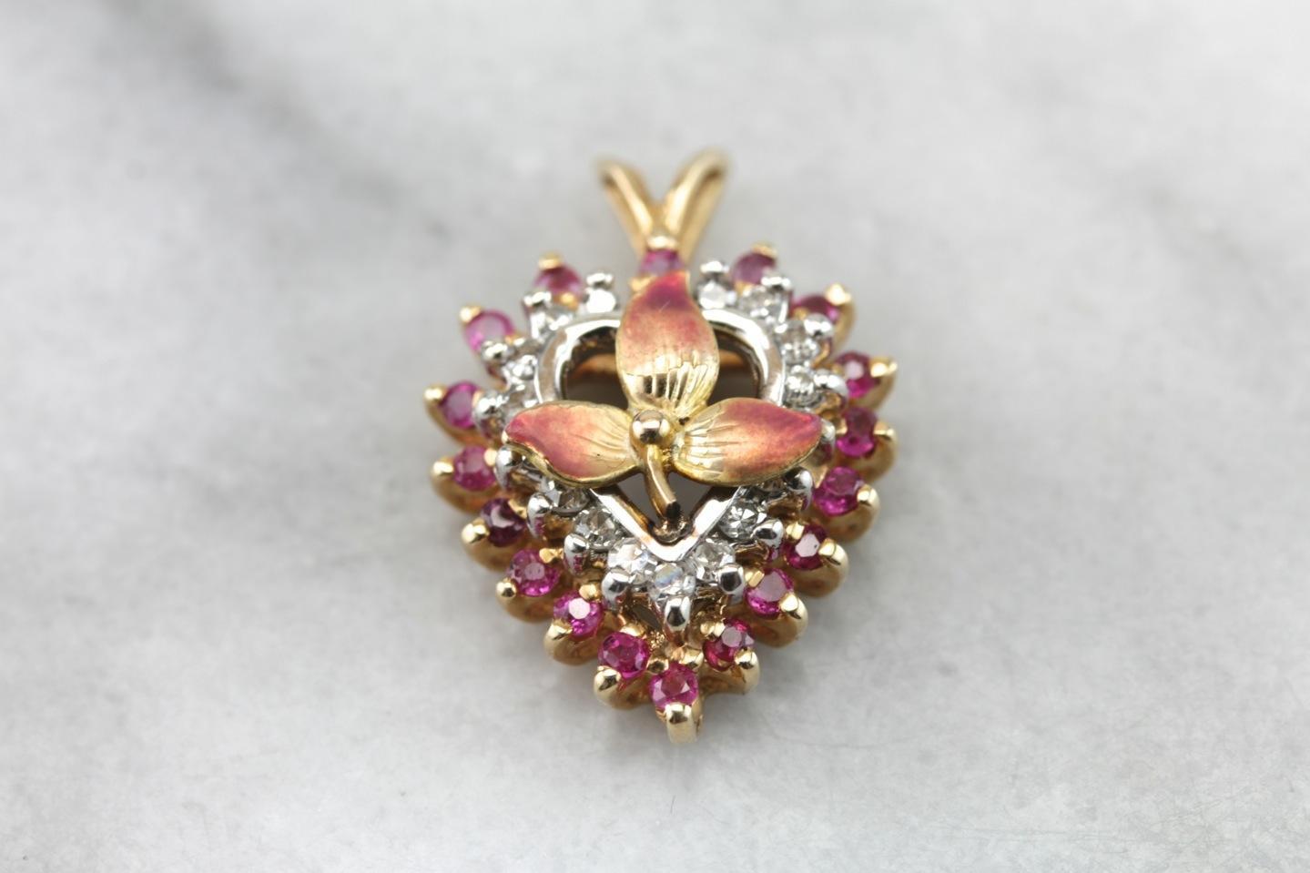 Unbelievable! Feminine and Colorful Pendant with Ruby, Diamond and Antique Enamel