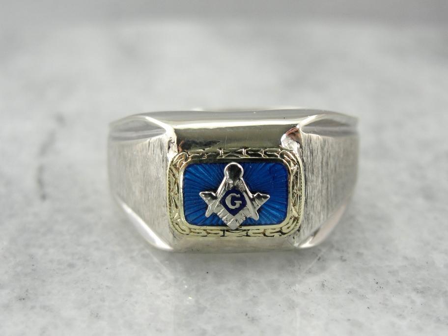 Vintage Masonic Ring in Guilloche Enamel and Textured White Gold