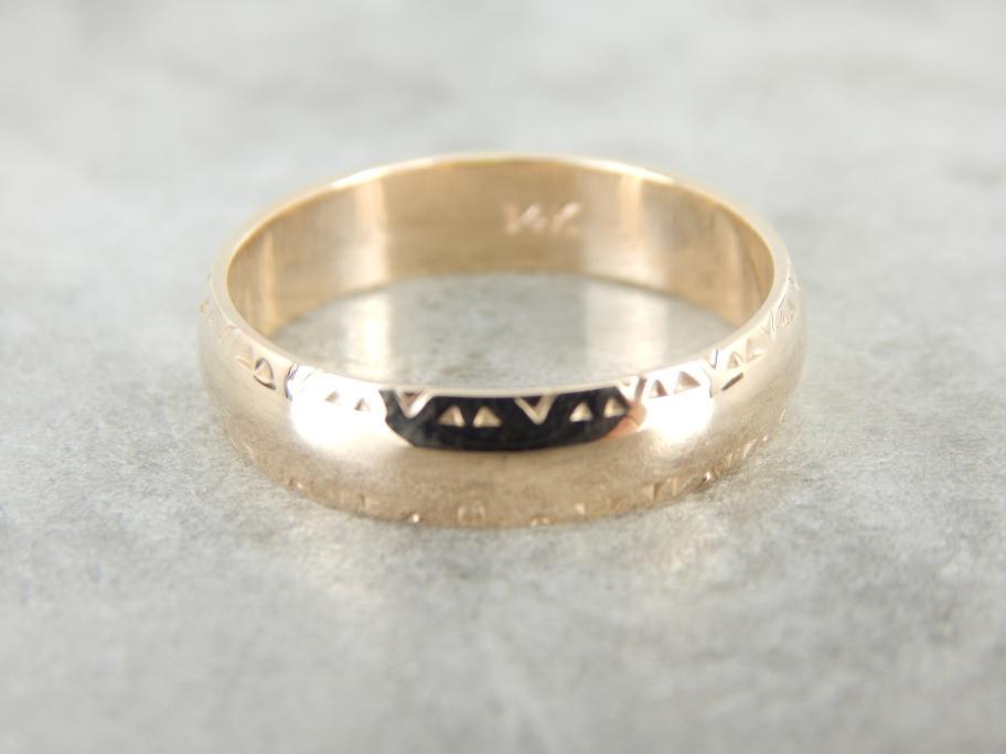 Chevron Motif, Vintage Rose Gold Wedding Band