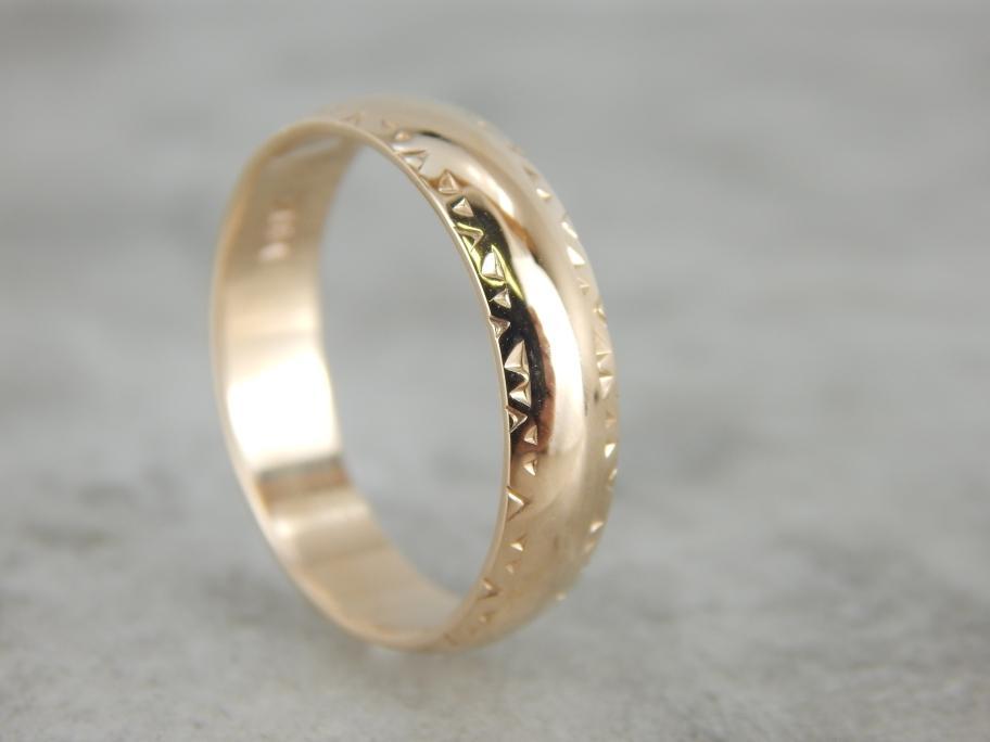 Chevron Motif, Vintage Rose Gold Wedding Band