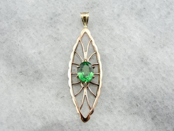 Art Nouveau Lavalier Pendant with Fine Green Garnet