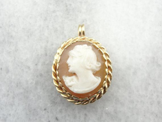 Classical Cameo Pendant Simple Frame - Market Square Jewelers