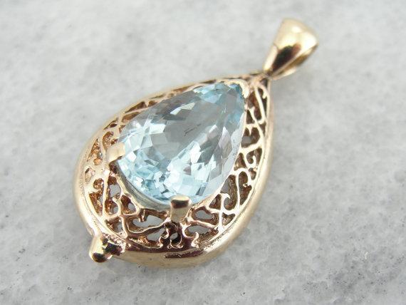 Large Aquamarine Gold Filigree Pendant