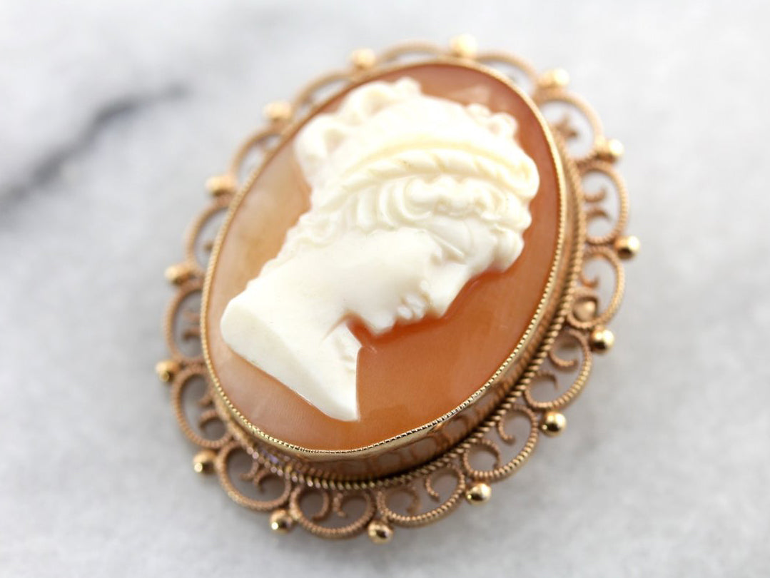 Colgante de broche de filigrana de oro cameo adornado