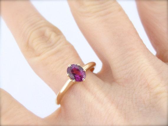 Deep Fuscia Pink Sapphire in Vintage Solitaire Mounting