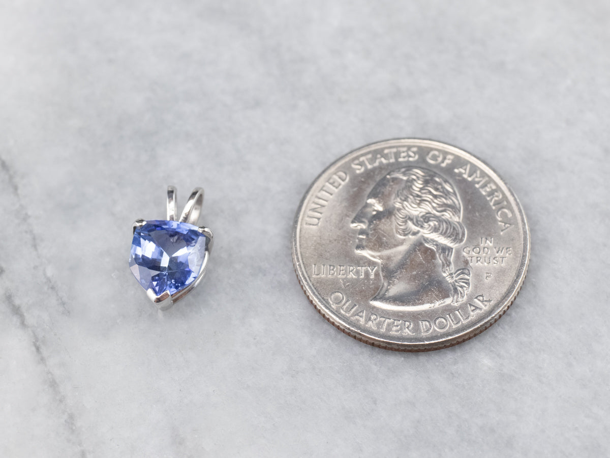 Exquisite Ceylon Sapphire Solitaire Pendant