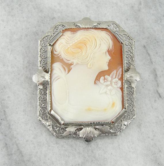 Geometric White Gold Filigree Art Deco Cameo