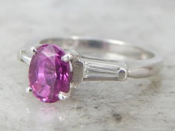 1930&#39;s Deep Fuscia Ceylon Sapphire Vintage Engagement Ring