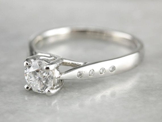 Gorgeous Diamond Engagement Ring in Platinum