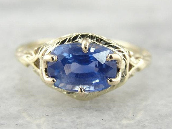 Antique Green Gold Filigree and Rare Ceylon Sapphire Ring