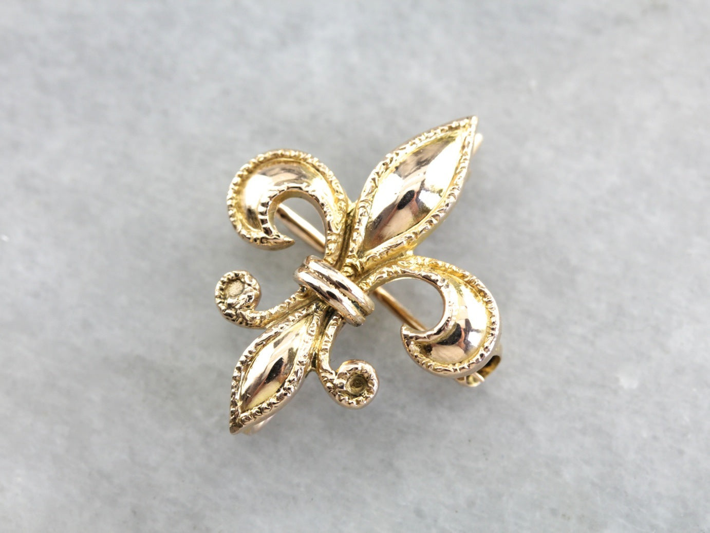 Antique Fleur de Lis Gold Brooch