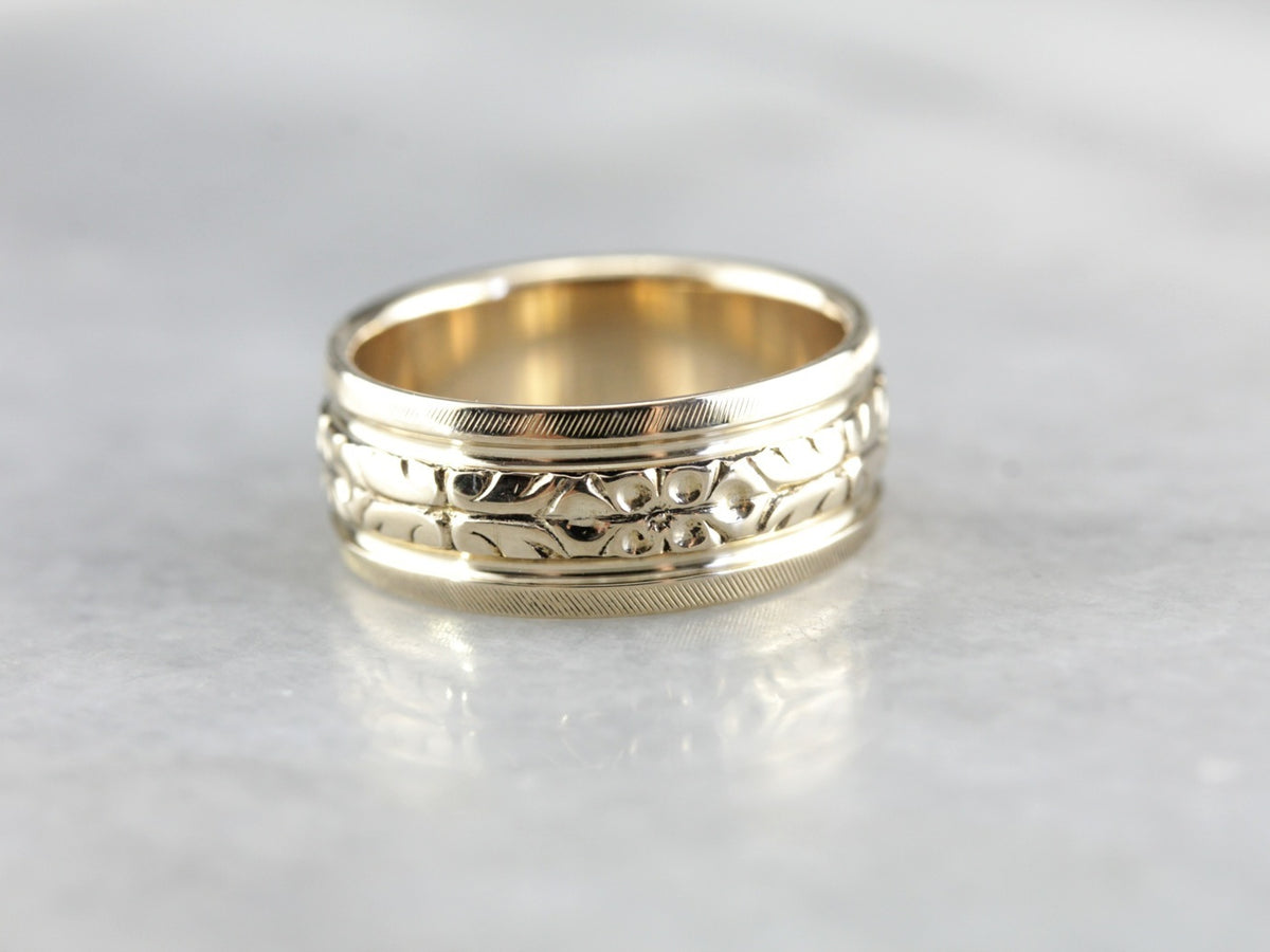 Lovely Vintage Floral Wedding Band