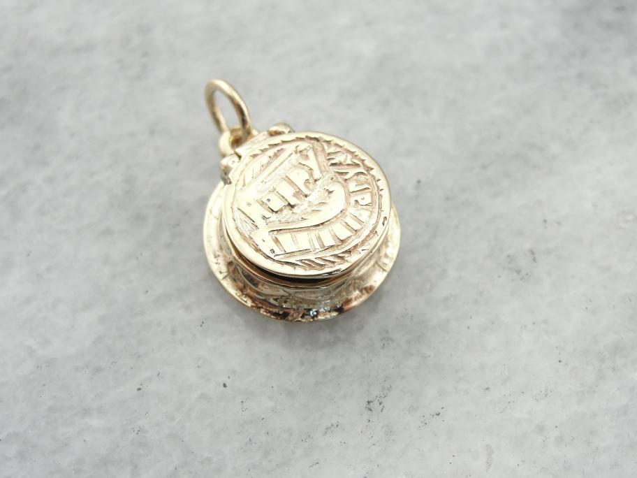 Birthday Cake Charm in Yellow Gold, Pretty Vintage Piece